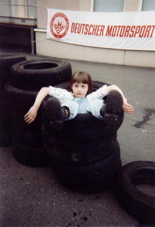 Eva, geboren 1990, genannt Eva-Schlumpel